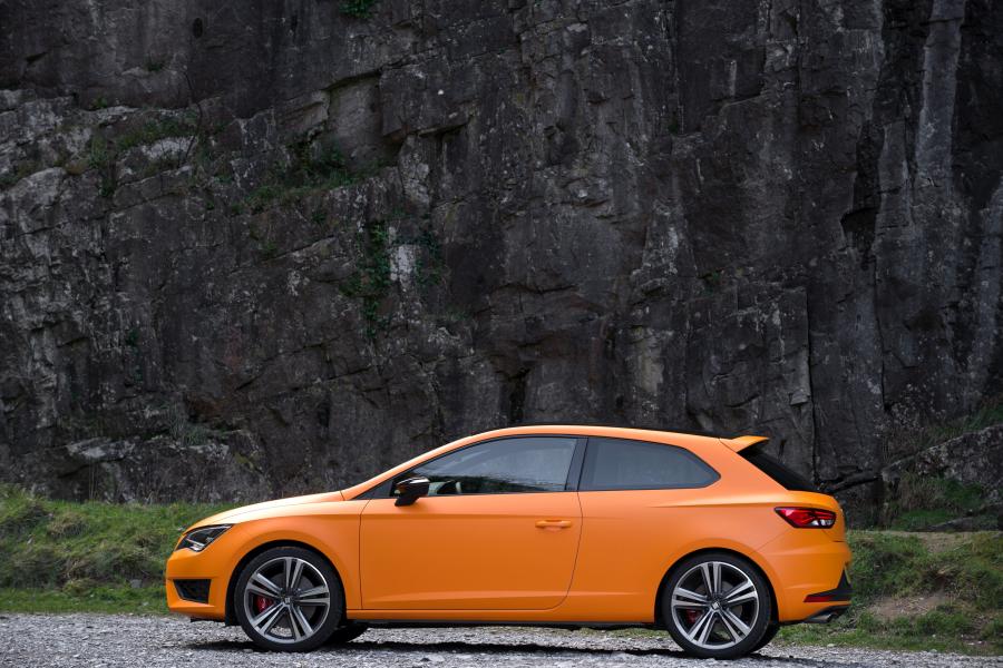  Seat Leon Cupra 2014 года  (UK) (фото 22 из 59)